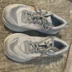 Hoka Bondi 8